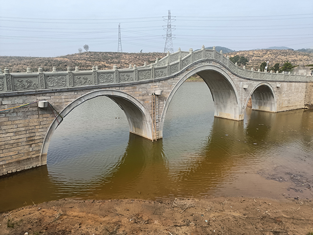 石拱橋